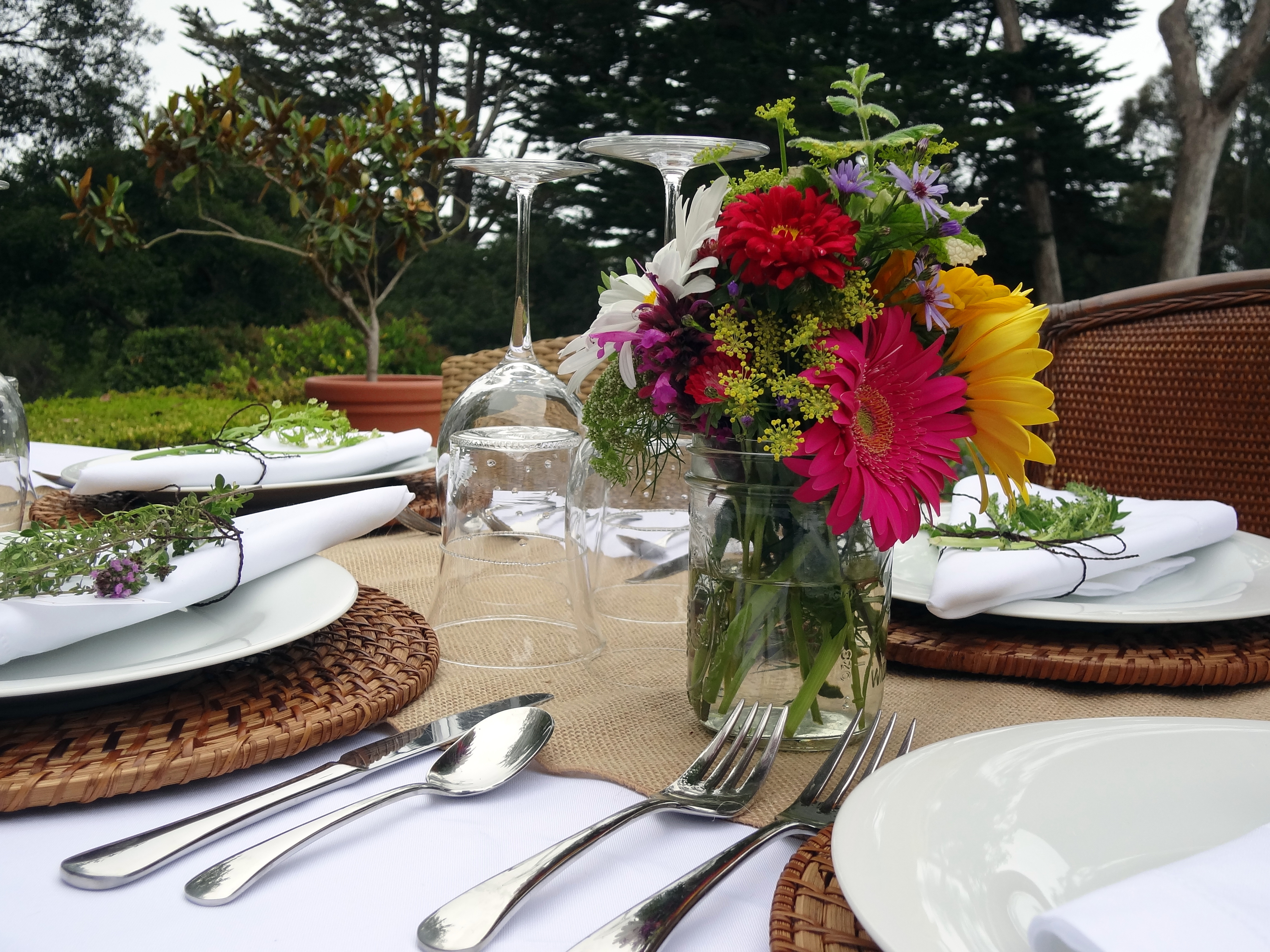 table.burlap.closeup